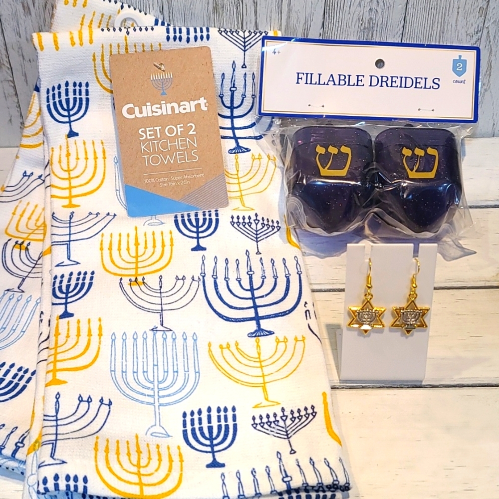 Hanukkah bundle-  2 kitchen towels 2 Dreidels, 1 pr goldtone dangle earrings NWT